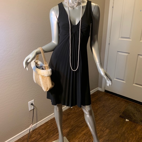 B. Darlin Black Dress - Picture 2 of 8